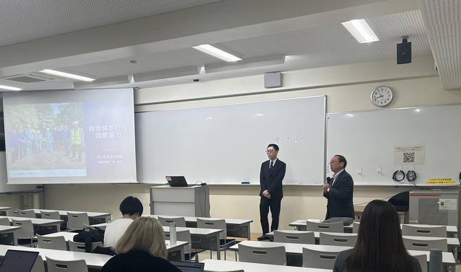 小中教授による導入