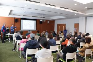 会議室での説明の様子