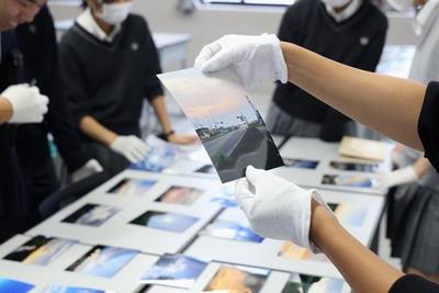 埼玉栄高校写真部の皆さんによる審査