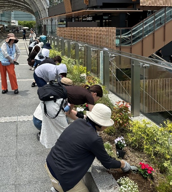 R8.6.19花の装飾会04