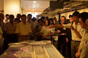 建築計画の説明の様子