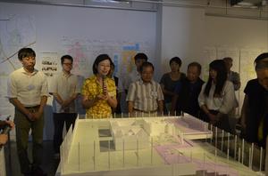 建築計画の説明の様子