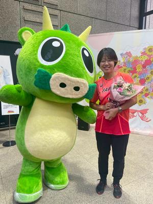 日本代表門脇選手とヌゥ