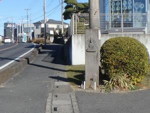 表慈恩寺の准胝観音像道標