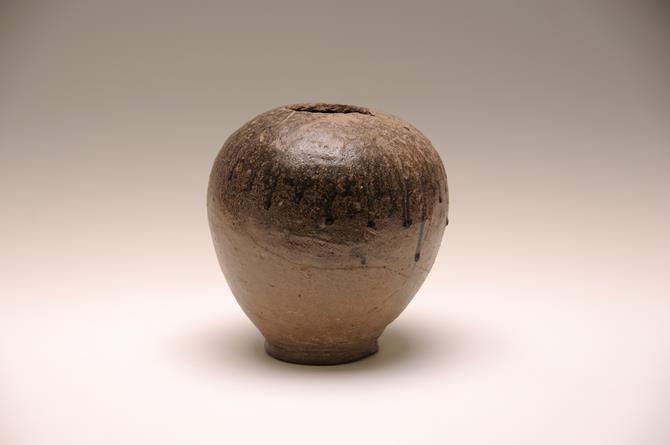 大久保領家・蔵骨器