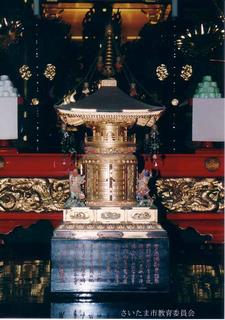 円乗院舎利宝塔