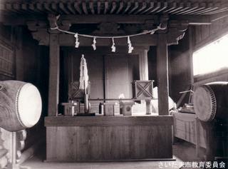 太田窪氷川神社本殿