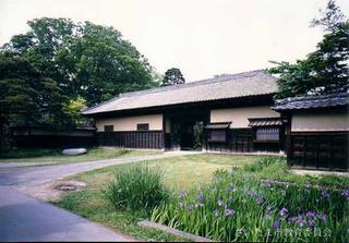 永田家長屋門及び築地塀