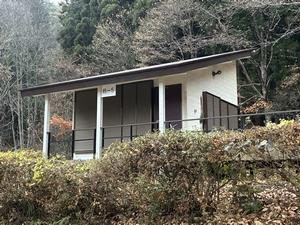 新治ファミリーランドバンガロー写真