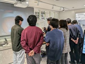 内視鏡操作体験の様子（埼玉大学）