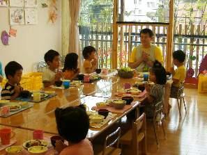 みんなで給食