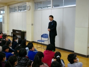 辻小 学年集会
