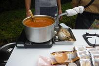 カレーやデザートの販売
