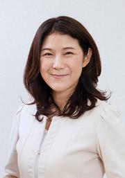講師