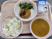 給食の写真
