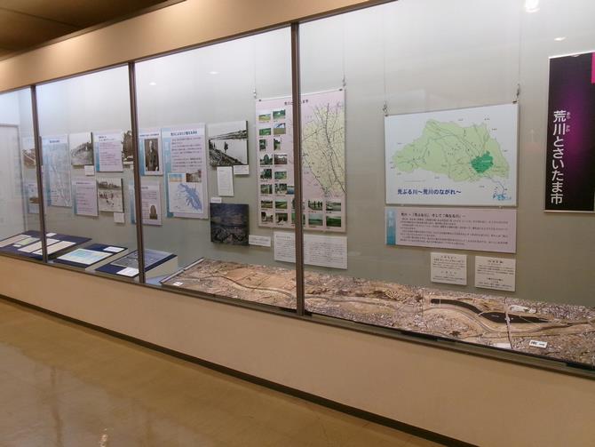 夏休み子ども博物館展示風景2