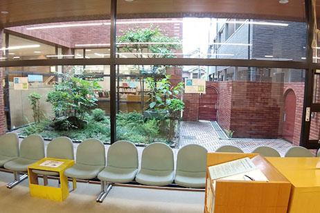 岩槻図書館