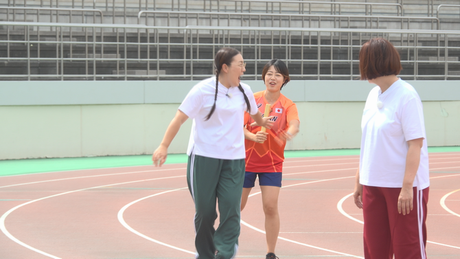 バトンパスの練習風景