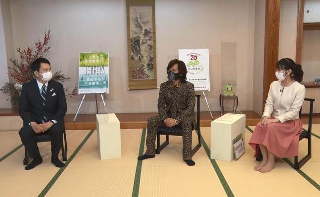 ダイアモンドユカイさんと市長の写真