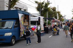 R7キッチンカー