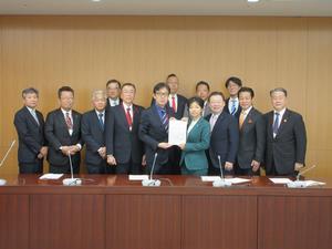 11月6日福田かおる文部科学大臣政務官に対し要望