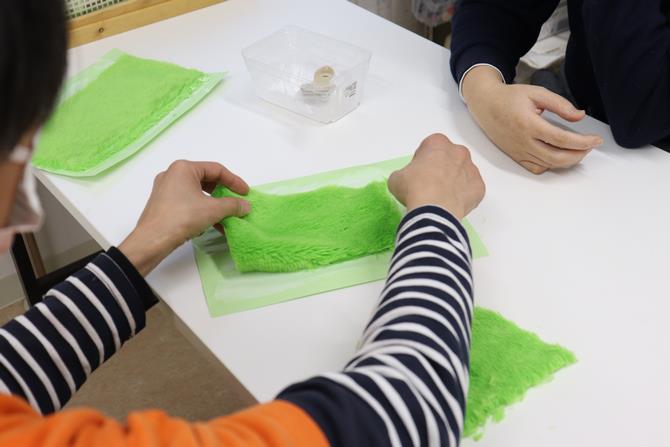 脱皮の皮貼付け