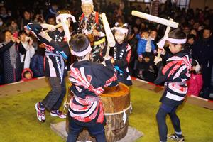 餅つき踊りこども