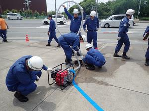 排水ポンプ取扱訓練（美園出張所）
