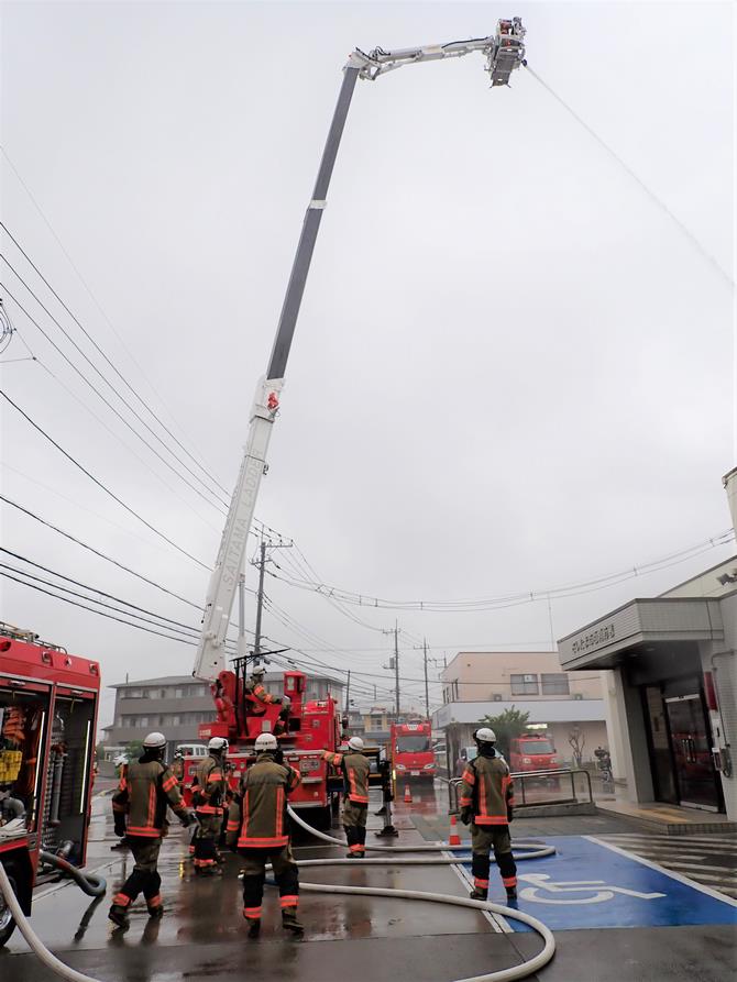はしご車3